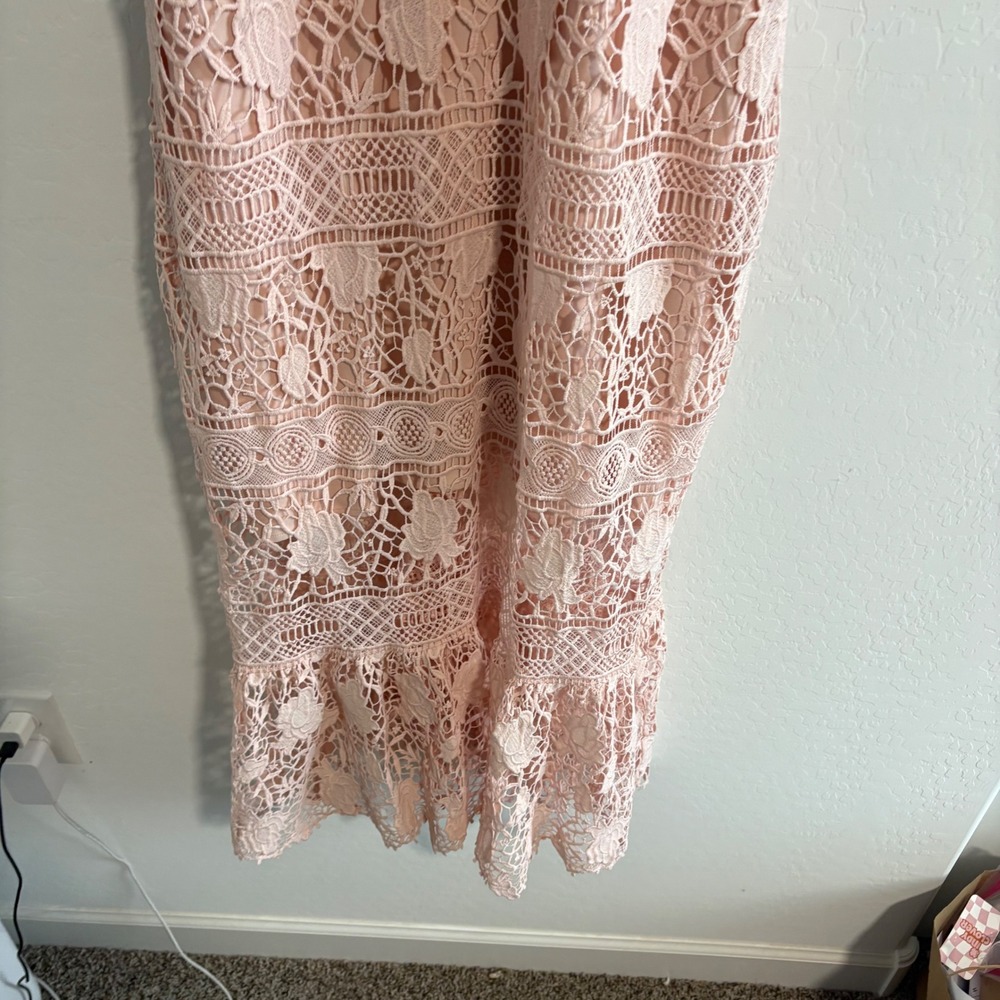 Two Sisters The Label Pink Lace Midi Dress V-Neck Ruffle Hem Size 12 - Picture 3 of 6